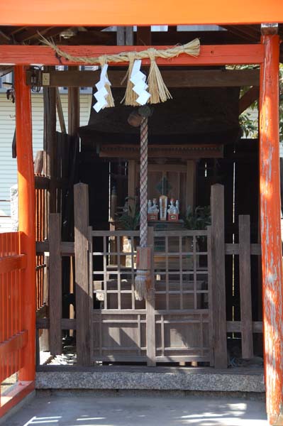 お稲荷さんアップ