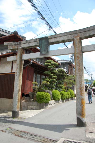 飛鳥戸神社お鳥居